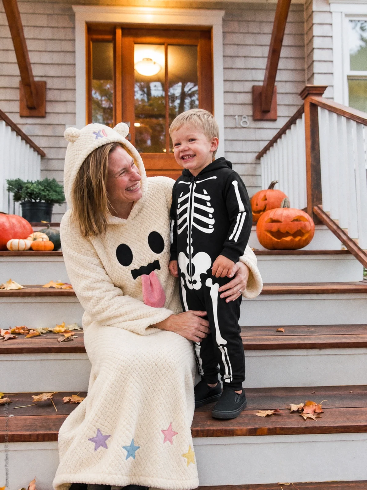 Halloween Plush Hooded Sleep Robe, Ghost Pumpkin Spooky‑Face Coral Fleece Loungewear